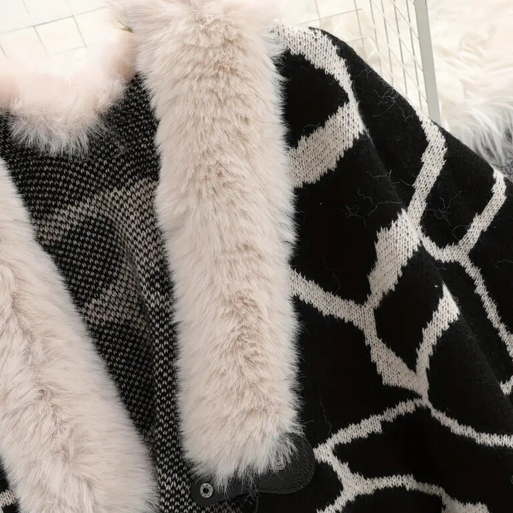 Anouk - Luxe Capejas - Zachte Textuur voor Gemak - Voor Dames - Winteroutfit