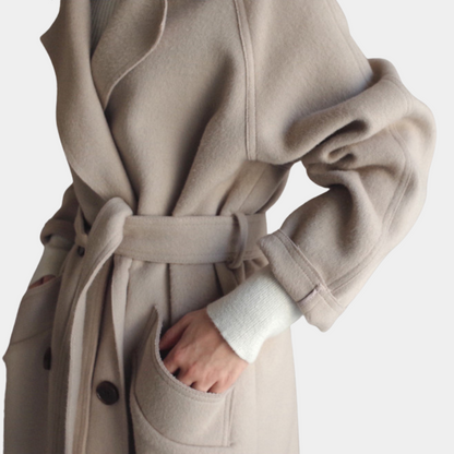 Emma - Lange Damesjas - Tijdloos Ontwerp van Hoogwaardige Stof - Voor Dames - Winteraccessoire